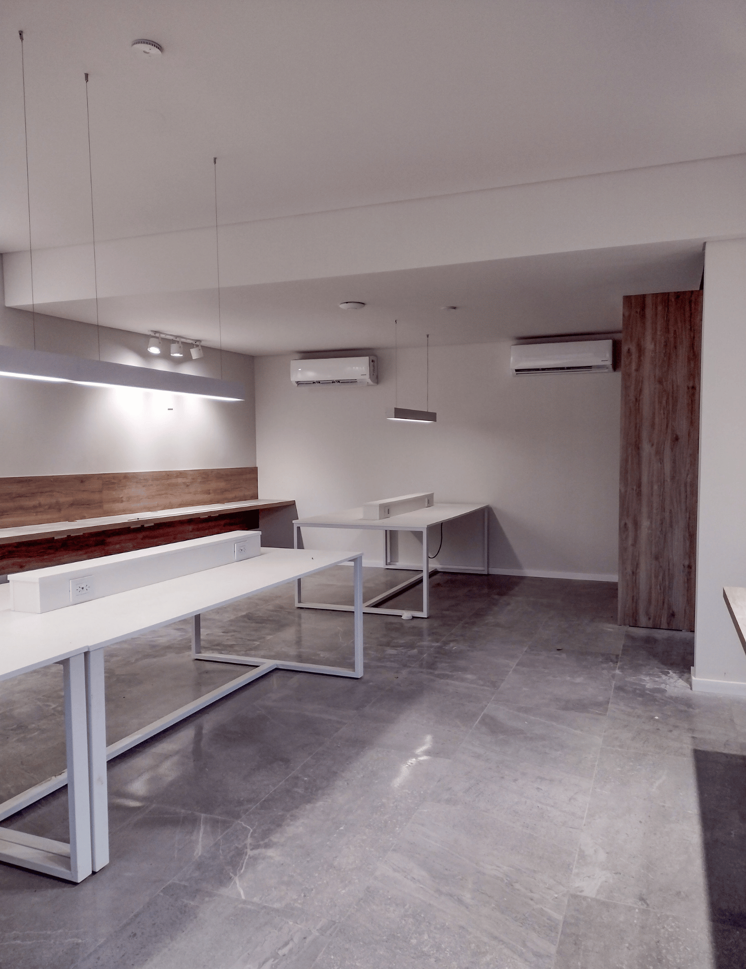 Mobiliario personalizado para espacios de coworking - Imagen 21