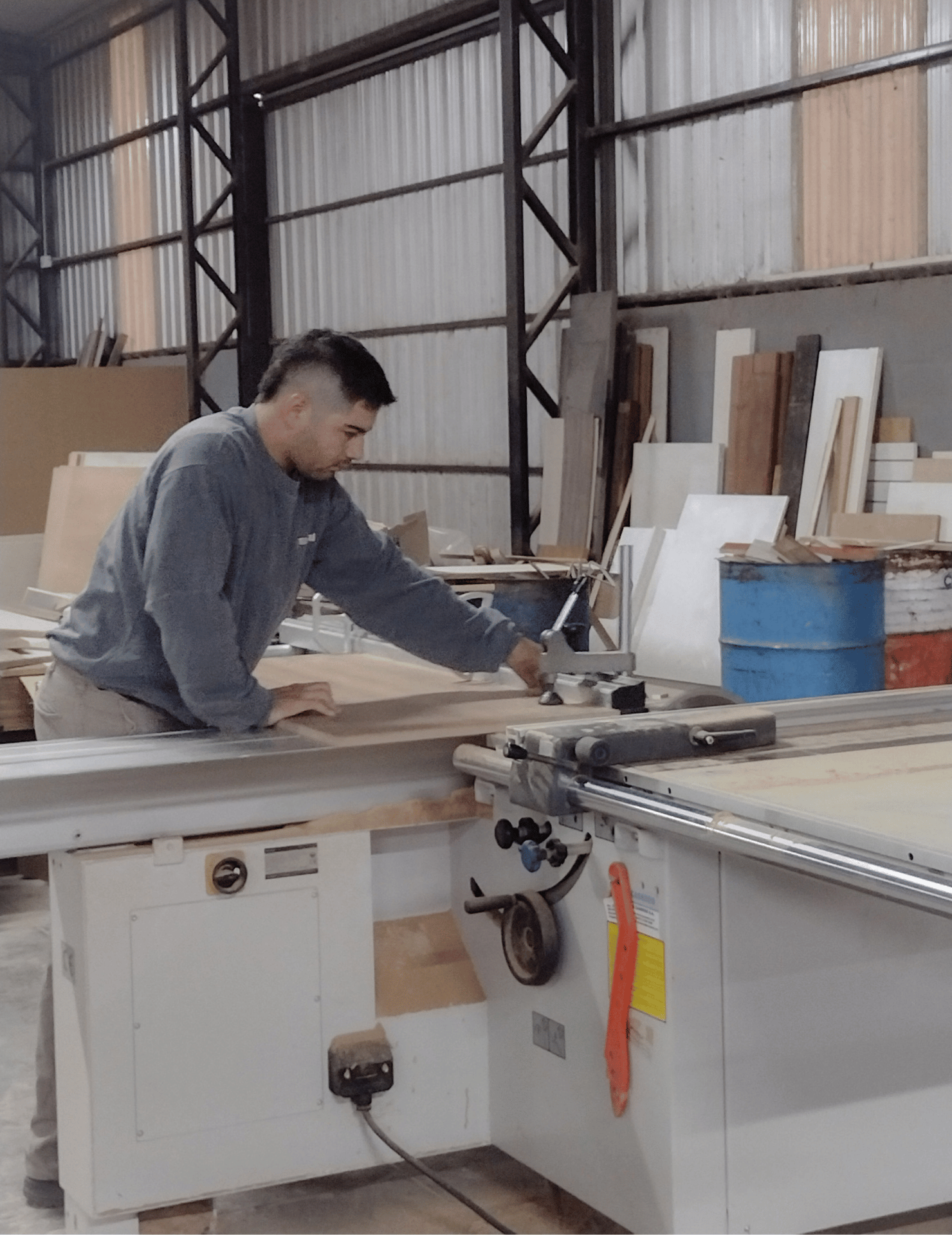 Fábrica de muebles en Rafaela - Imagen 7